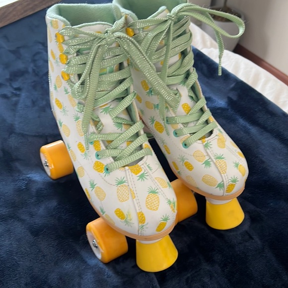 Freude Tugend Hissen pineapple roller skates Empfehlung Verbindung